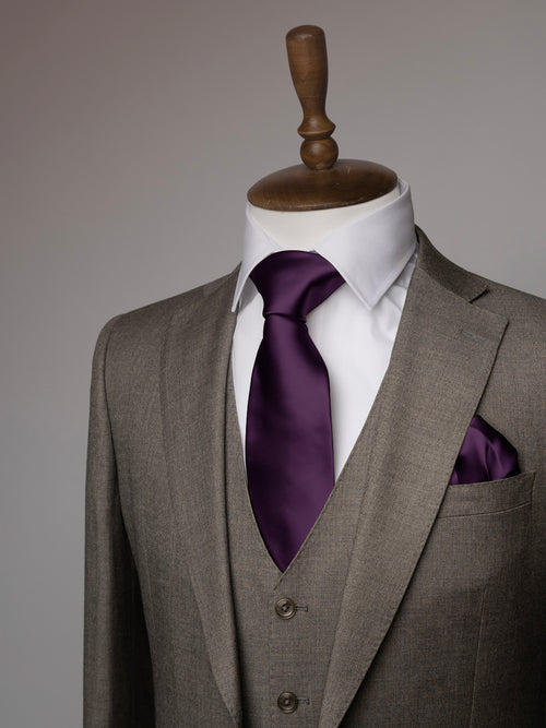 Aubergine tie and matching pocket square