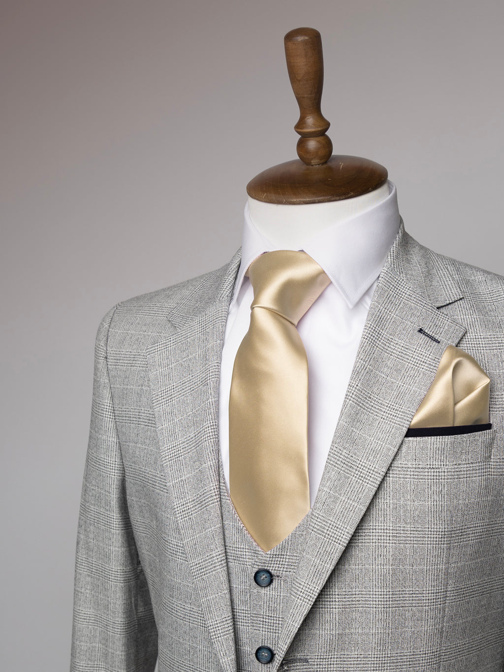 Champagne tie and matching pocket square