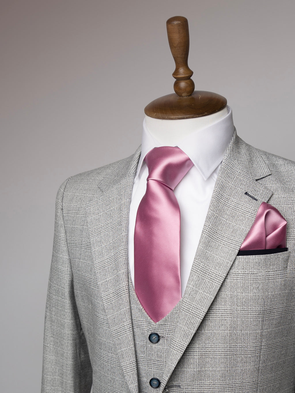 Cool Pink tie and matching pocket square