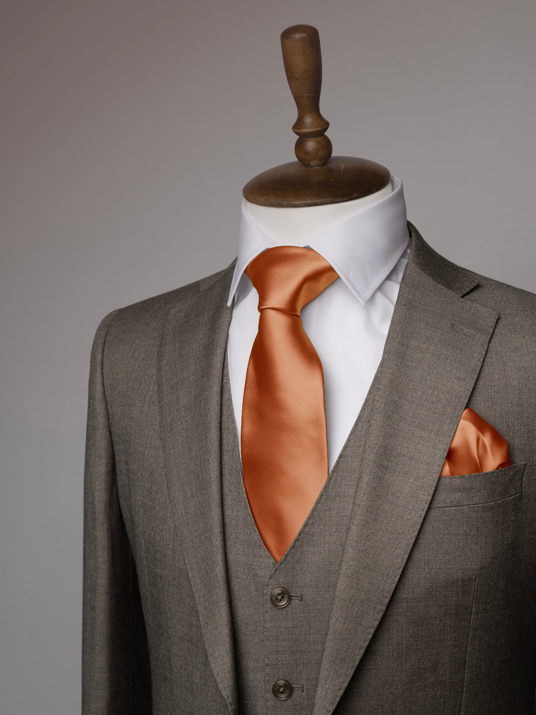 Copper tie and matching pocket square