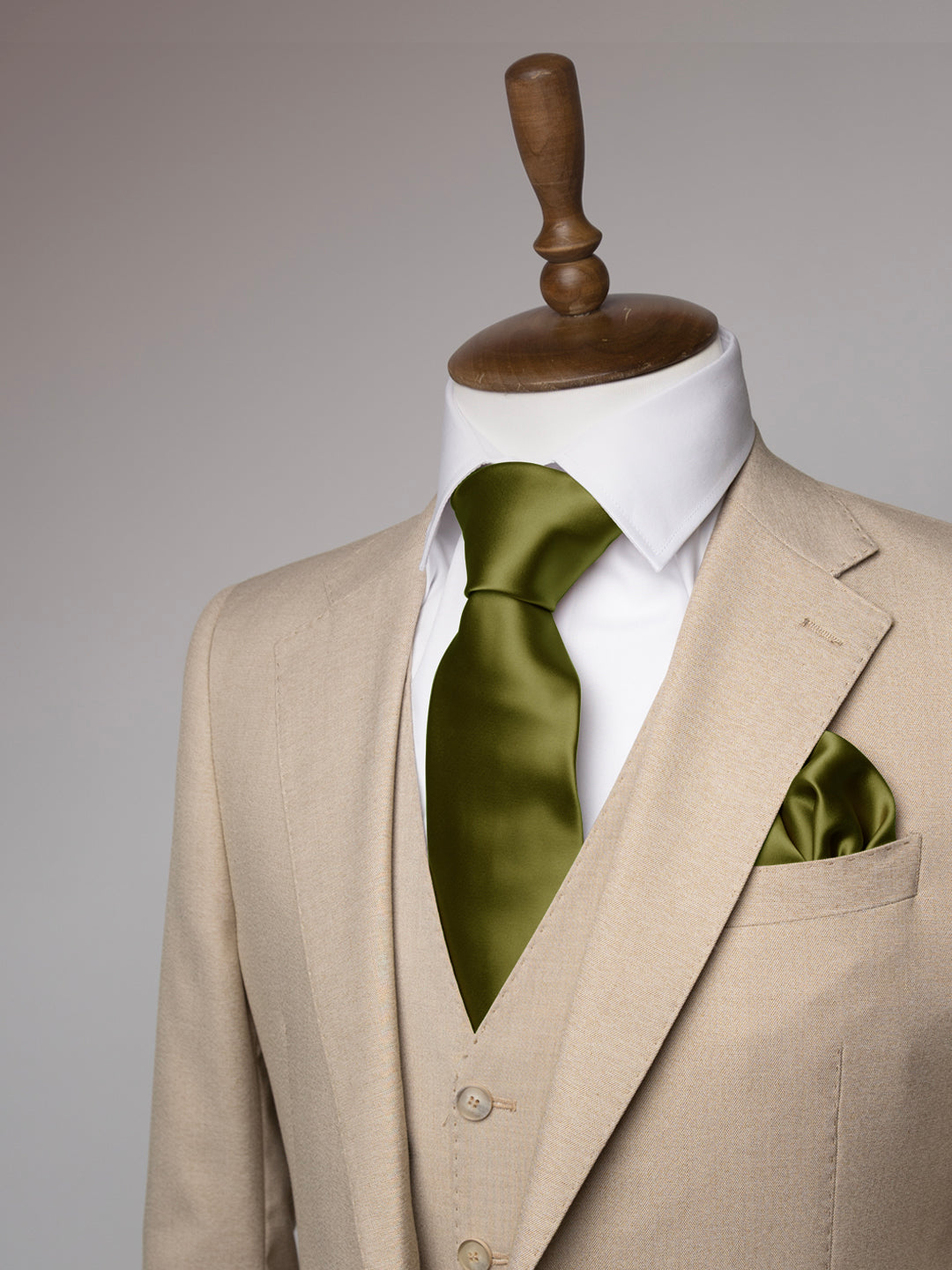 Fern Green tie and matching pocket square